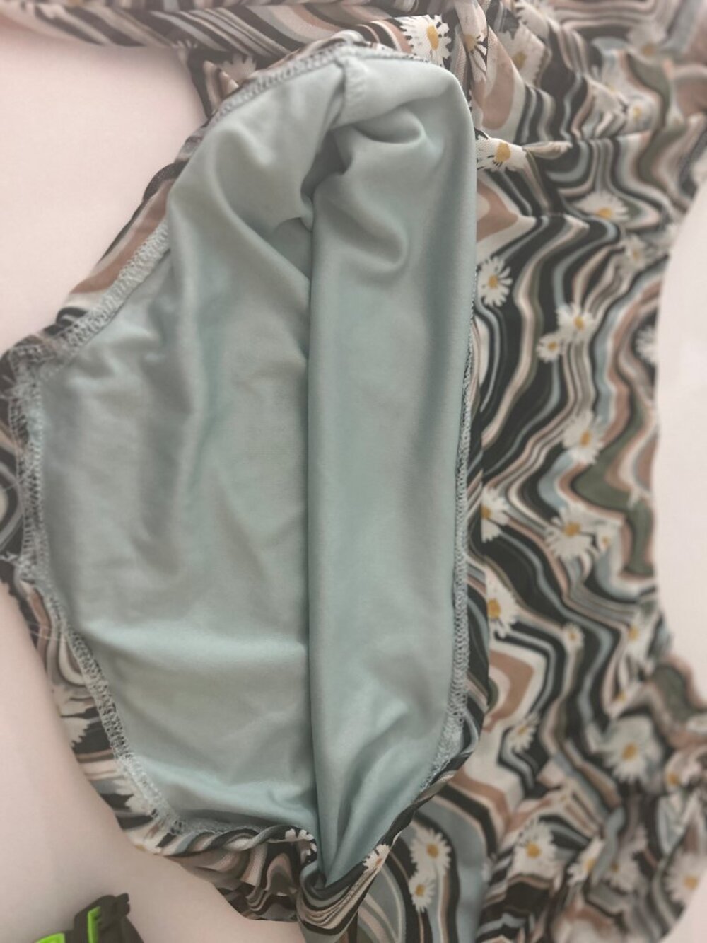 Almost Famous XL Retro Daisy Mesh Top Ruched Crop Sweetheart Neck Boho Y2K - Picture 11 of 16